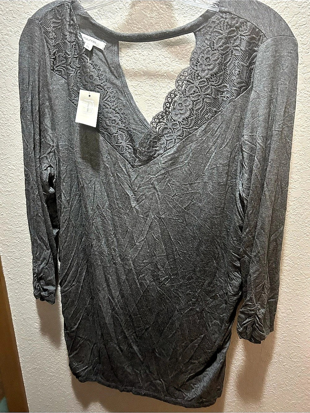 maurices Gray Lace V-Neck Tunic Size XL NWT